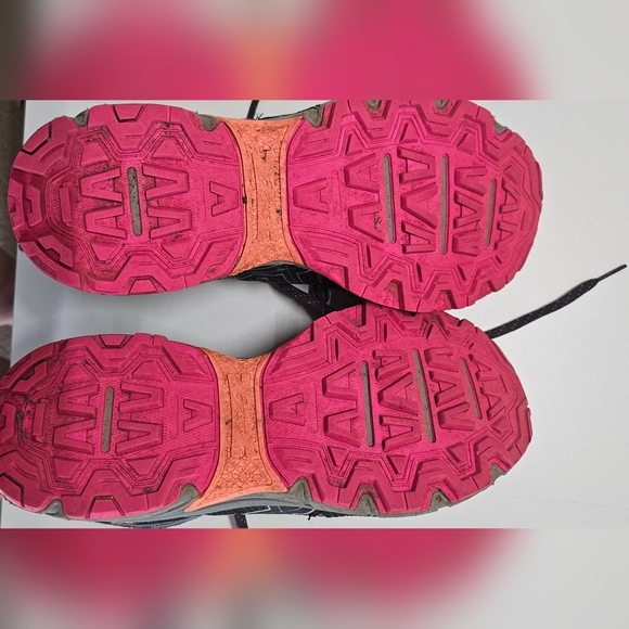 ASICS Women's Black and Pink Athletic Shoes - Picture 5 of 5